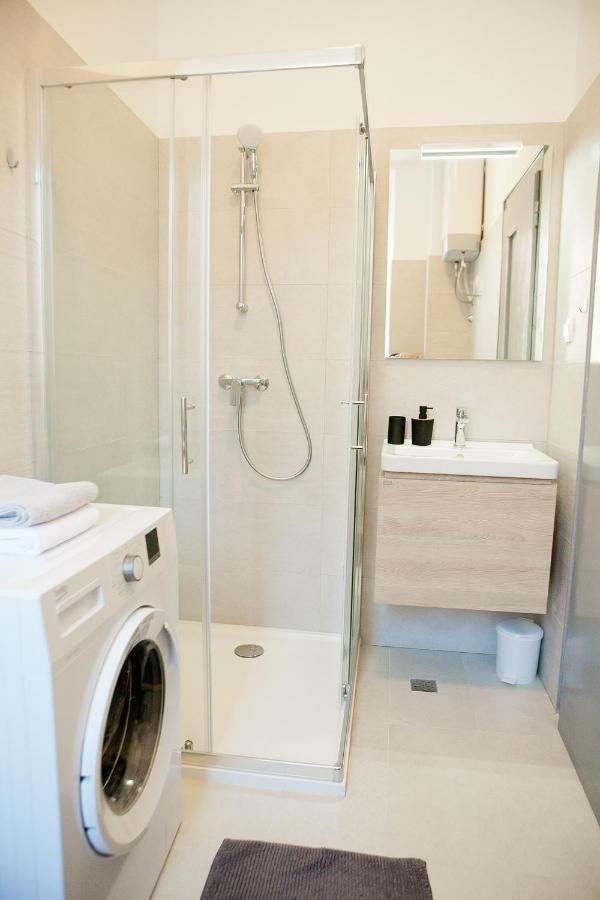 Apartment Mila Zara Esterno foto